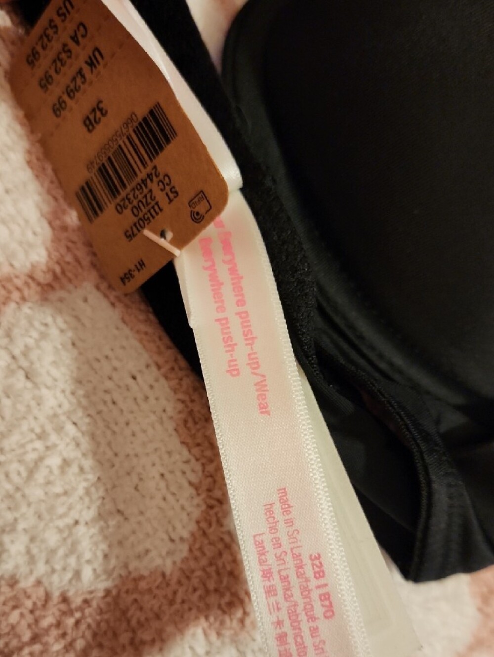 Victoria's Secret Black and Pink Push-Up T-Shirt Bra - Picture 3 of 6